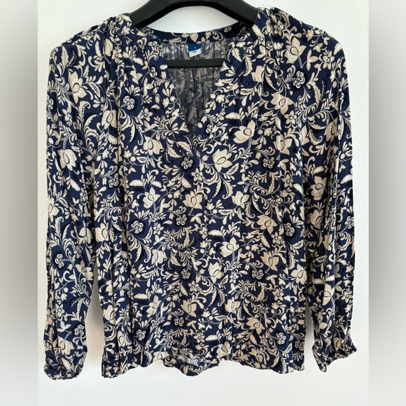 Old Navy Womens Blue Tan Paisley Long Sleeve‎ V-Neck Top Size Small - Picture 1 of 6